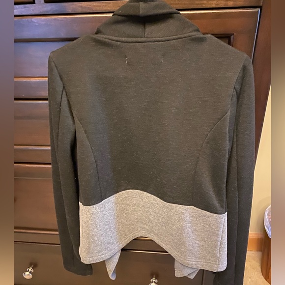 Blanc Noir| Small| black&gray cardigan. Perfect condition. - Picture 2 of 4